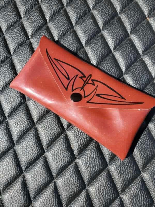 Red metal flake clutch 4x8