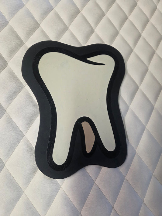 Tooth cutout 6.5x8.5